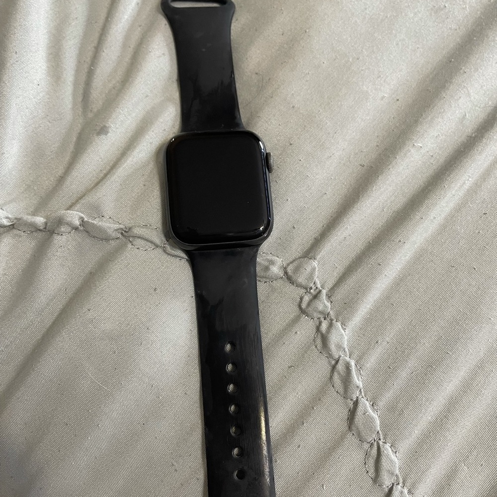 Apple Watch ✨ - Picture 3 of 5